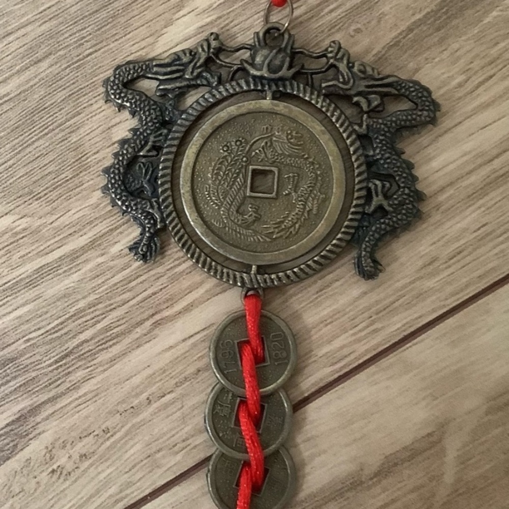 New Vintage FENG SHUI hanging dragons + giant coin + threaded 3 coins